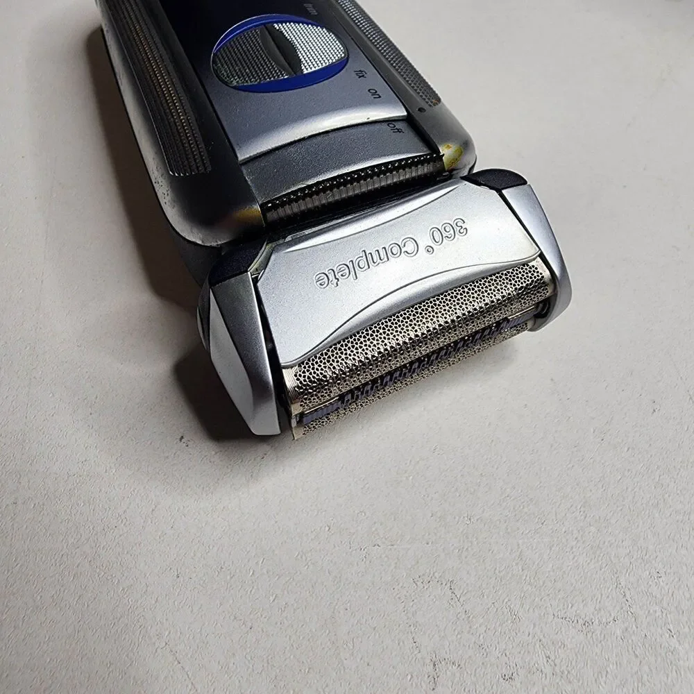 Braun 8985 Rechargeable‎ Electric Shaver Razor with Cleaning Charger Tested
